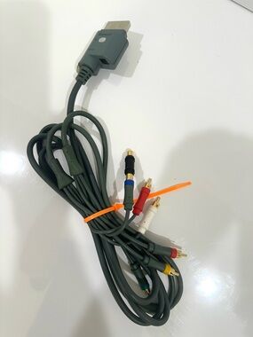 OEM Genuine Microsoft Xbox 360 Console Component HD AV Cable HDTV X801255-100